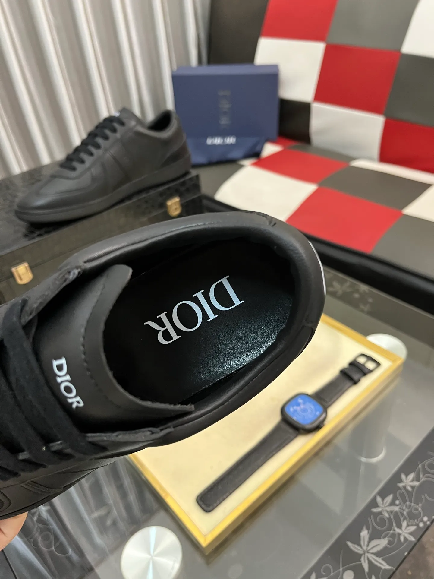 Men's shoes 💰380⌚️⌚️ 【Dior*DIAO】original quality.~ Unique modern style sneakers. 🏃A must-have casual shoe for trendy men😍😍 Original brand imported from Italy, imported original leather, sheep lining (refuses to discolor and grind feet) Sole: Original sole provided by the original factory, French lazy style design ⚠️Fit to the feet, original quality, super comfortable original sole. Code number: 38-442️⃣Colors available